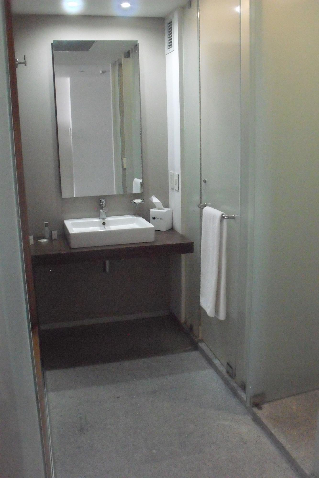 Casa Inn Premium Hotel Queretaro Miranda Exterior photo A washbasin