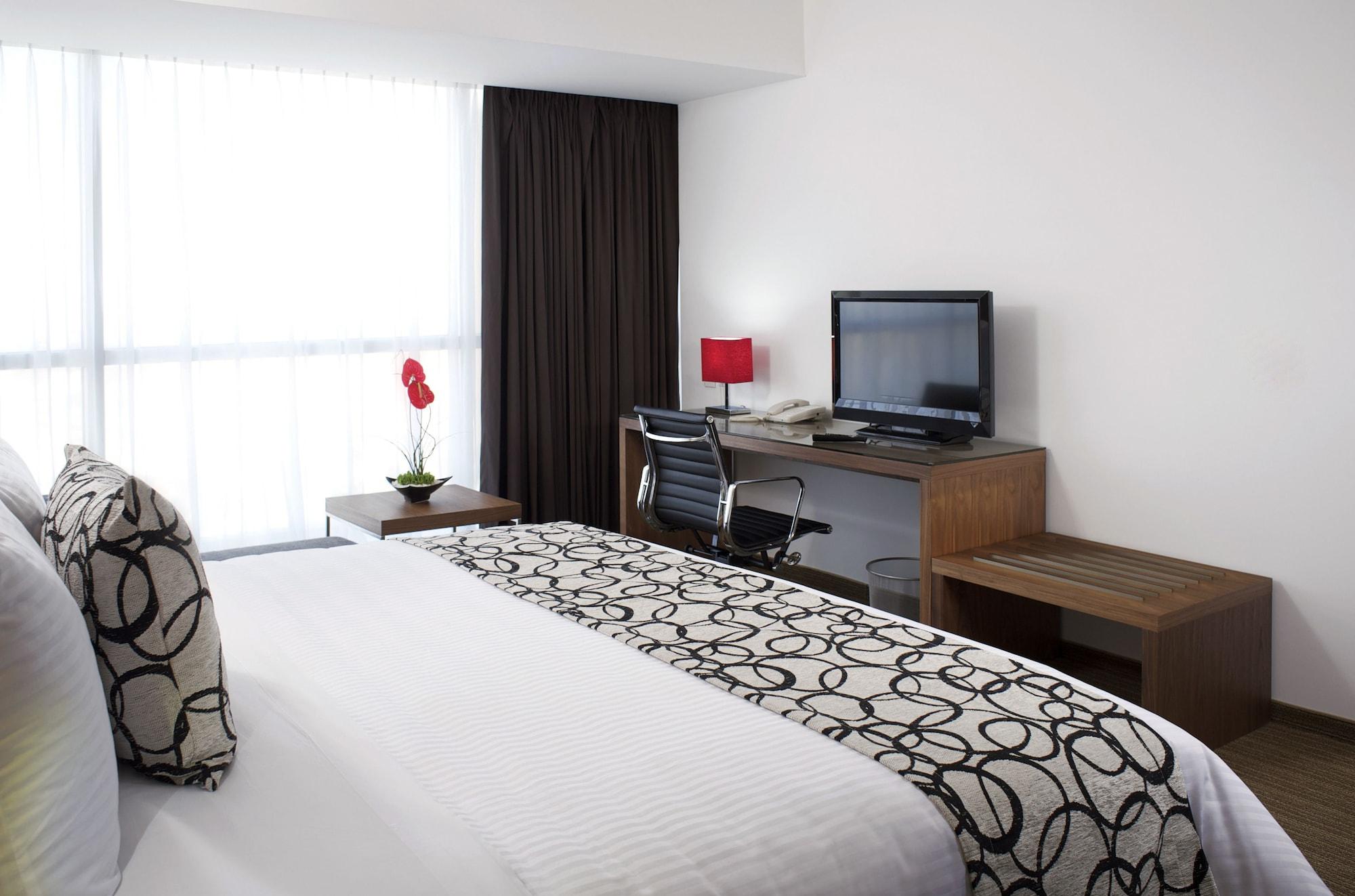 Casa Inn Premium Hotel Queretaro Miranda Exterior photo A bedroom at the hotel