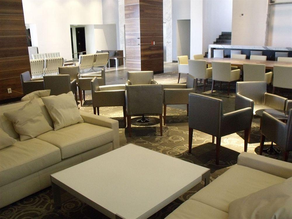 Casa Inn Premium Hotel Queretaro Miranda Exterior photo The lounge at the airport
