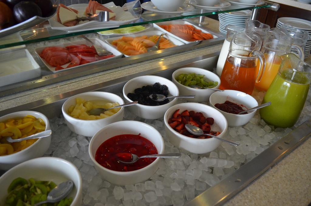 Casa Inn Premium Hotel Queretaro Miranda Exterior photo Fruit salad