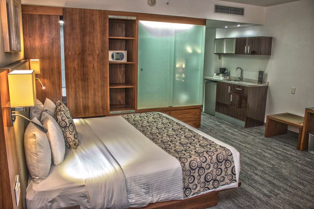 Casa Inn Premium Hotel Queretaro Miranda Room photo A room at the hotel
